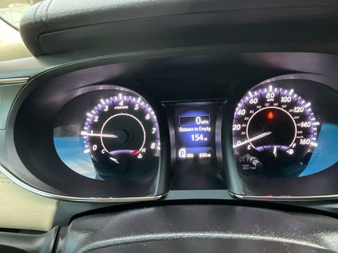 Used 2016 Toyota Avalon Touring image 28