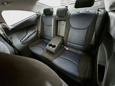 Used 2013 Hyundai Elantra FWD image 23