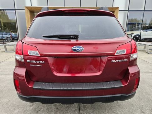Used 2011 Subaru Outback 2.5i Premium AWD/4WD image 6