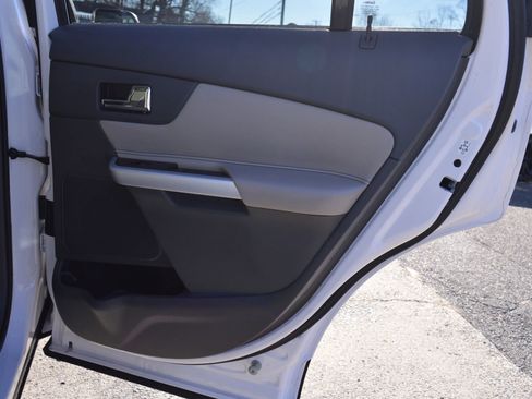 Used 2013 Ford Edge SEL image 28