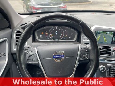 Used 2015 Volvo XC60 T6 w/ Proximity Package AWD/4WD image 11