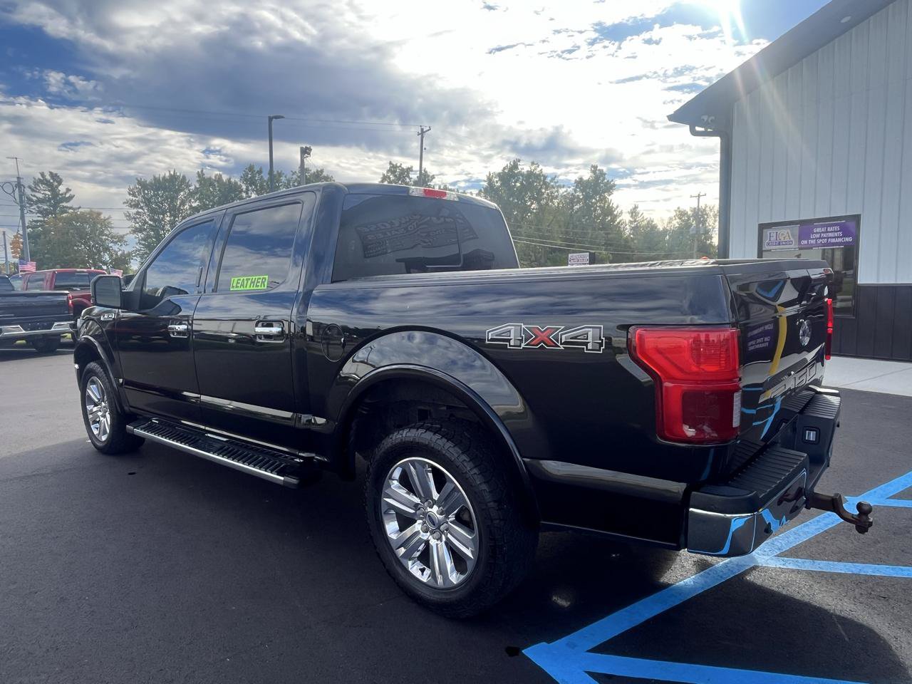 Used 2018 Ford F150 Lariat w/ Equipment Group 502A Luxury AWD/4WD image 7