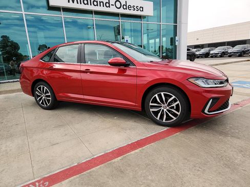 New 2026 Volkswagen Jetta SE FWD image 8