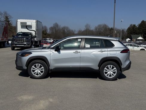 New 2026 Toyota Corolla Cross L image 6