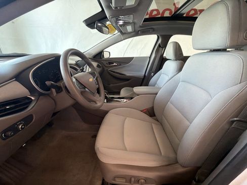 Used 2024 Chevrolet Malibu LT image 13