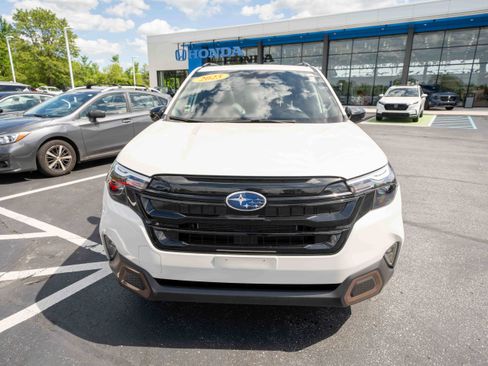 Used 2025 Subaru Forester Sport AWD/4WD image 2