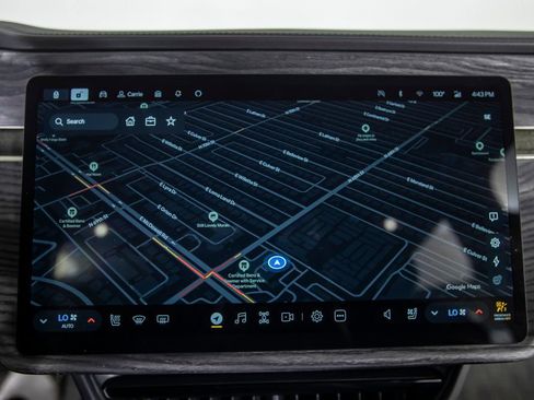 Used 2024 Rivian R1S Adventure AWD/4WD image 35