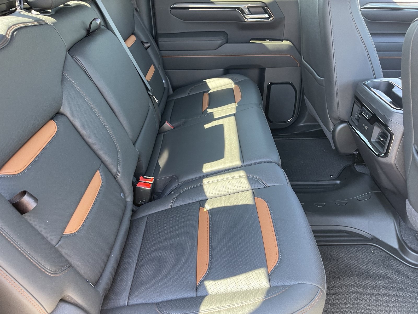 Used 2026 GMC Sierra 1500 AT4 w/ AT4 Premium Package AWD/4WD image 15