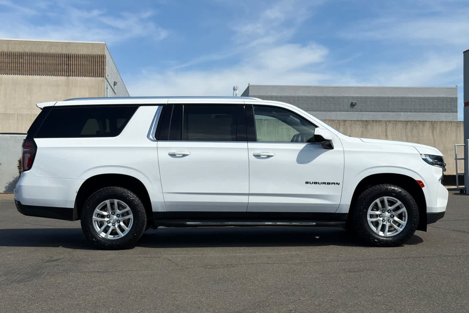Used 2023 Chevrolet Suburban LS w/ Max Trailering Package AWD/4WD image 6