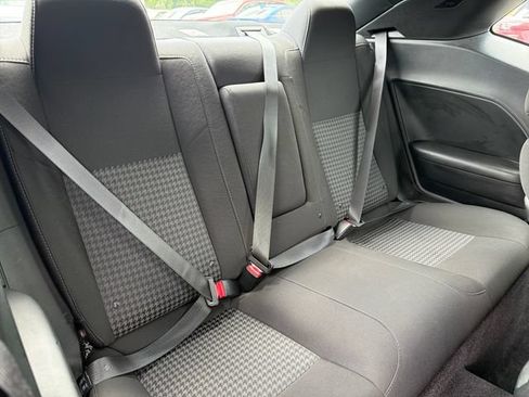 Used 2017 Dodge Challenger R/T RWD image 27