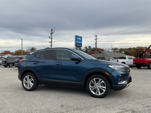 Used 2020 Buick Encore GX Preferred w/ Cold Weather Comfort Package image 4