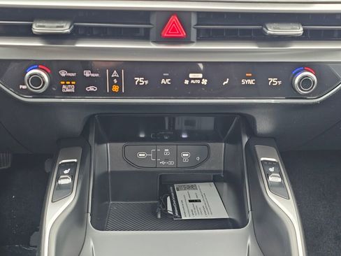New 2026 Kia Sorento X-Line EX image 16
