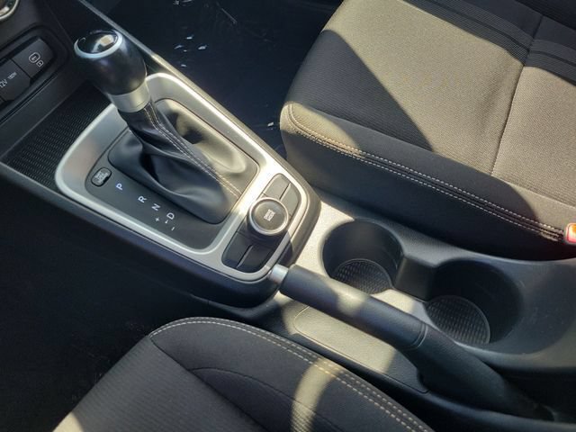 Certified 2024 Hyundai Venue SEL FWD image 17