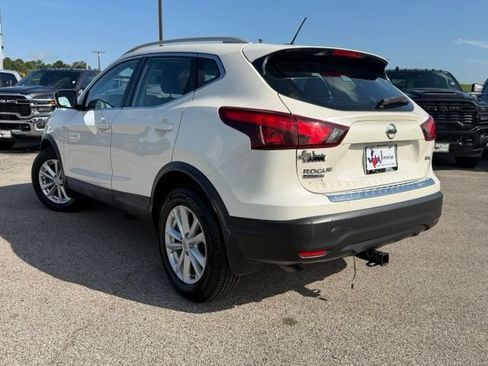 Used 2017 Nissan Rogue Sport SV FWD image 9