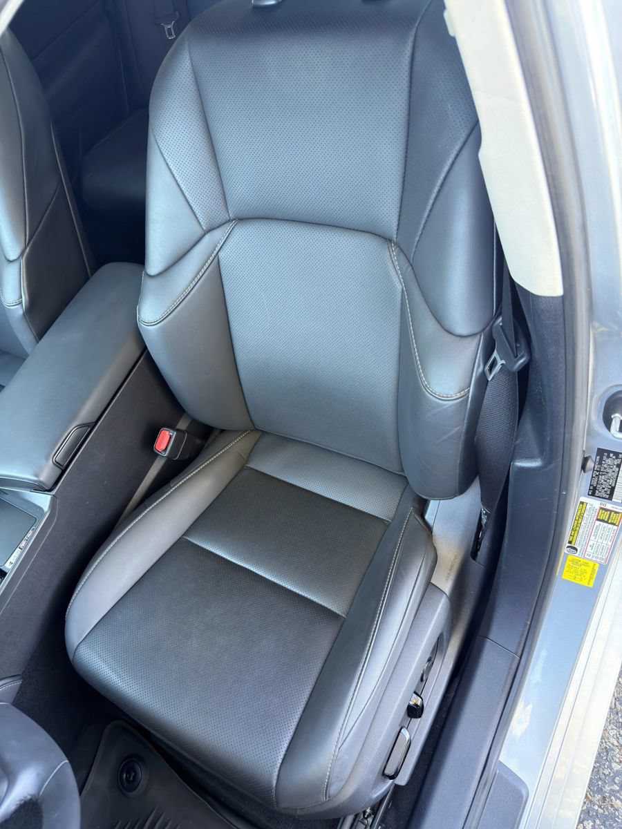 Used 2024 Lexus ES 300h w/ Premium Package FWD image 11
