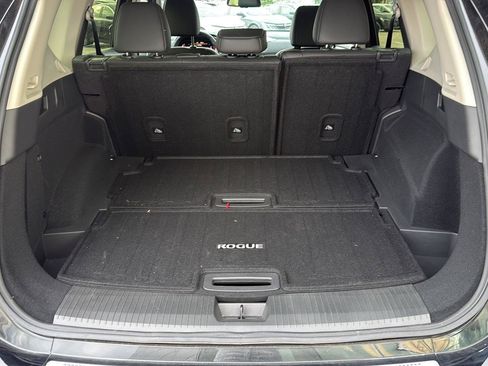 Used 2025 Nissan Rogue Platinum w/ Platinum Premium Package FWD image 8