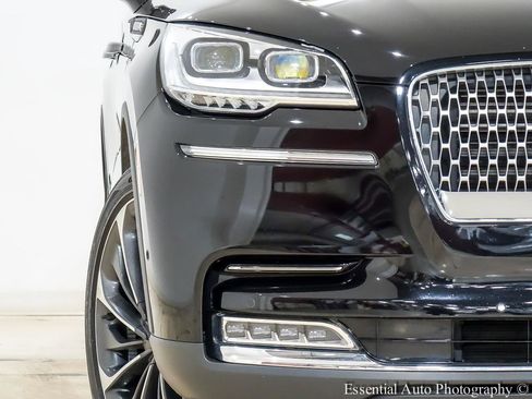 Used 2023 Lincoln Aviator Reserve w/ Equipment Group 201A AWD/4WD image 6