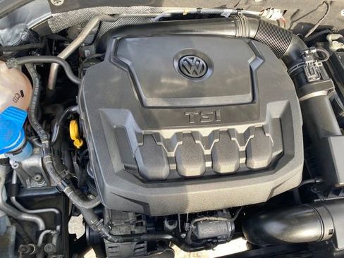 Used 2022 Volkswagen Passat 2.0T image 21