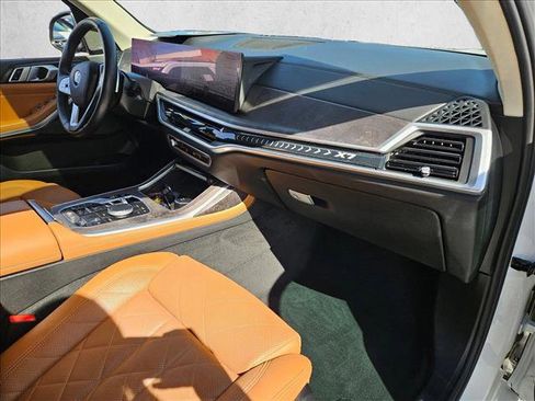 Certified 2023 BMW X7 xDrive40i w/ Premium Package image 22
