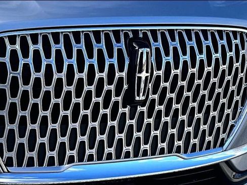 Used 2024 Lincoln Corsair AWD image 30