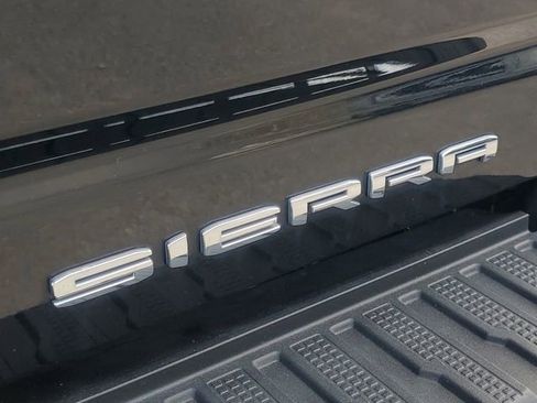 Used 2022 GMC Sierra 2500 Denali image 8