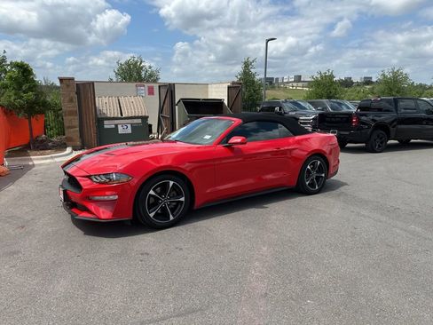 Used 2020 Ford Mustang Convertible image 3