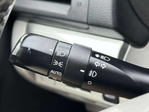 Used 2015 Subaru Forester 2.5i Limited image 43