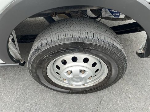 Used 2023 Ford Transit 250 Medium Roof AWD image 11