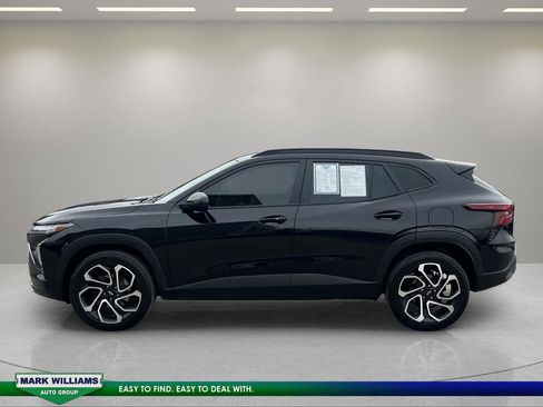 Used 2024 Chevrolet Trax RS w/ Sunroof Package image 10