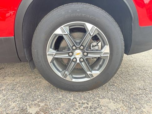 Used 2025 Chevrolet Blazer LT FWD image 29