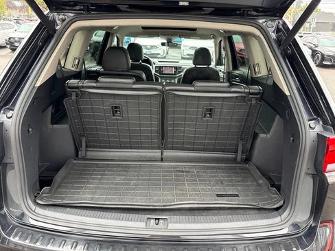 Used 2022 Volkswagen Atlas SEL R-Line AWD/4WD image 31