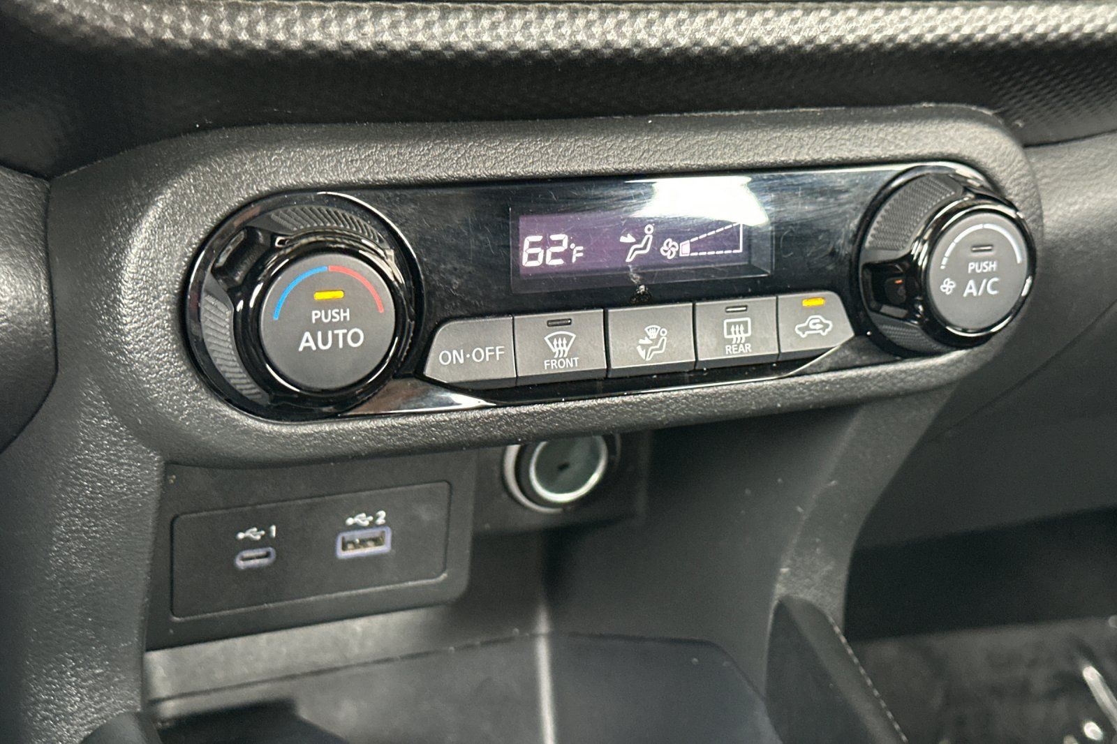 Used 2021 Nissan Kicks SV FWD image 27