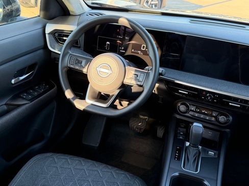 New 2026 Nissan Kicks SV w/ Cold Weather Package image 9