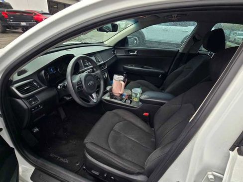 Used 2017 Kia Optima LX w/ Convenience Package image 11