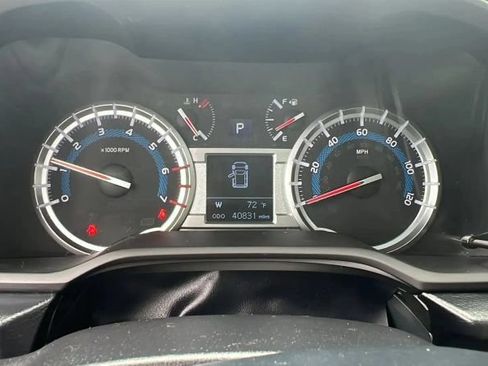 Used 2018 Toyota 4Runner SR5 Premium AWD/4WD image 29
