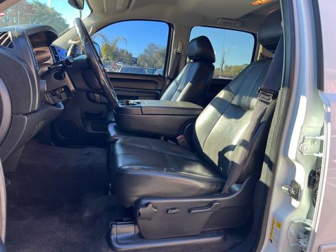 Used 2013 Chevrolet Silverado 3500 LT w/ Convenience Package image 30