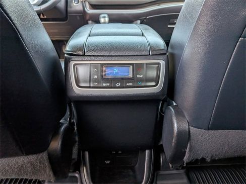 Used 2018 Toyota Highlander XLE w/ Protection Package #3 image 16