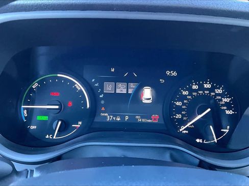 Used 2025 Toyota Sienna XLE image 26