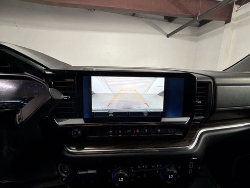 Used 2025 Chevrolet Silverado 1500 LT RWD image 15