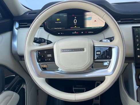 Certified 2023 Land Rover Range Rover SE image 15