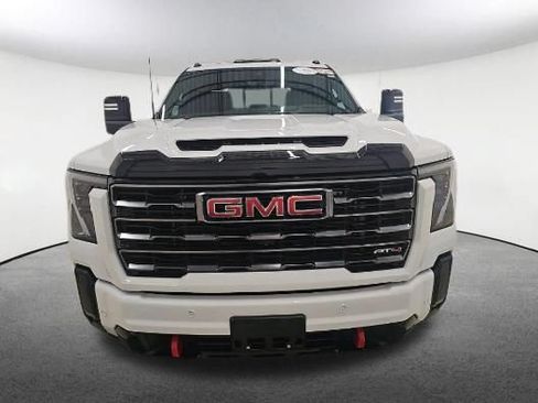 Used 2026 GMC Sierra 2500 AT4 w/ AT4 Premium Plus Package AWD/4WD image 2