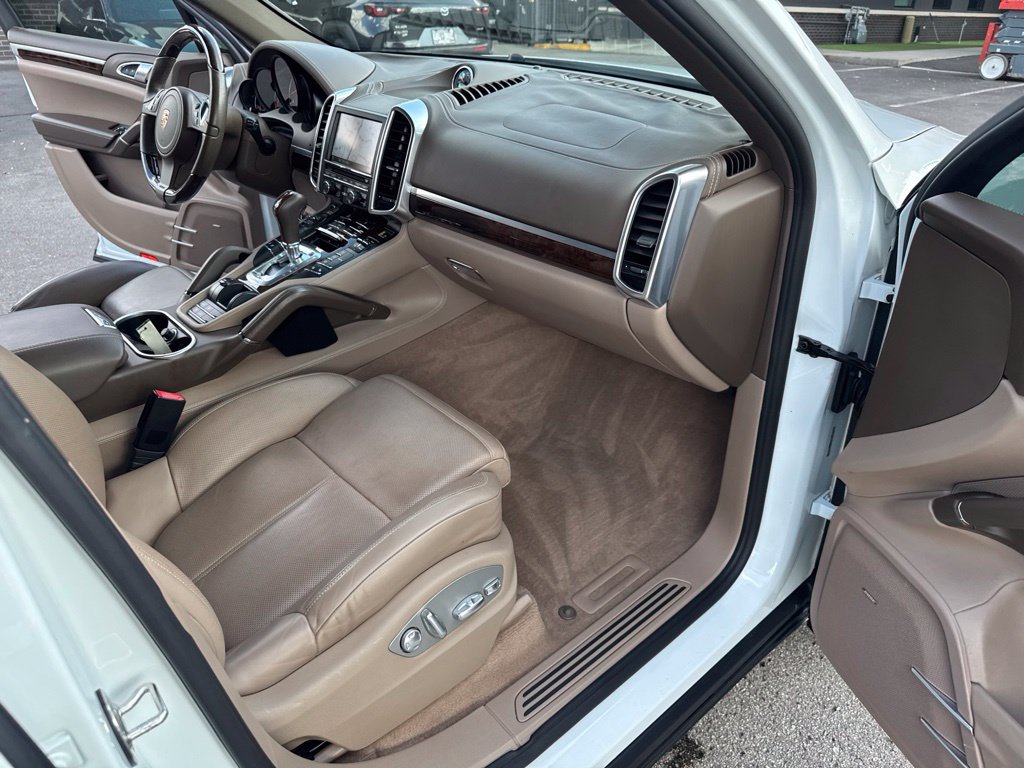 Used 2012 Porsche Cayenne AWD/4WD image 91