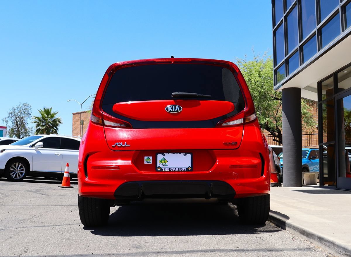 Used 2020 Kia Soul GT-Line FWD image 12