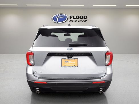 Used 2023 Ford Explorer ST-Line AWD/4WD image 5
