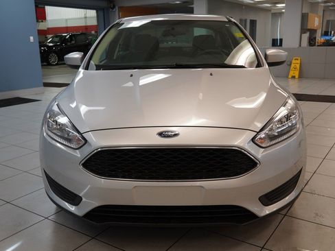 Used 2018 Ford Focus SE FWD image 14