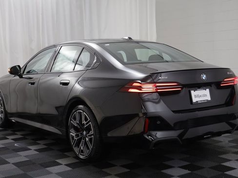 New 2026 BMW 530i xDrive w/ M Sport Package image 15