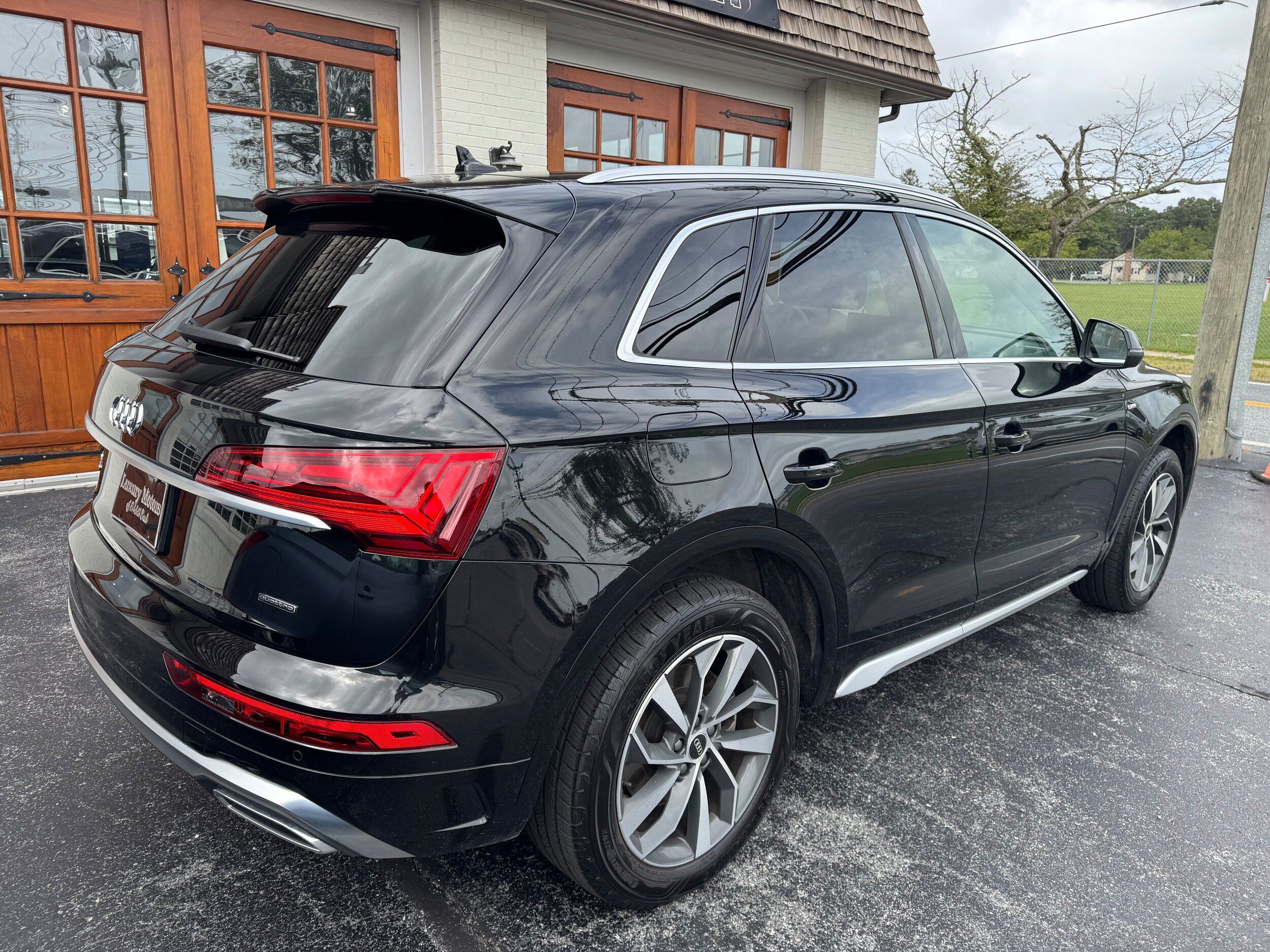 Used 2023 Audi Q5 2.0T Premium Plus AWD/4WD image 3