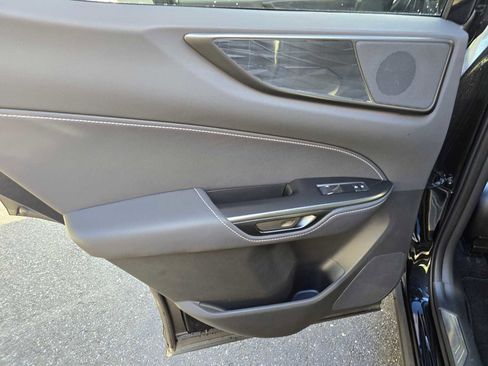 Used 2025 Lexus NX 350h AWD w/ Premium Package image 19