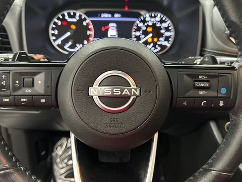 Used 2023 Nissan Rogue SV w/ SV Premium B Package AWD/4WD image 16