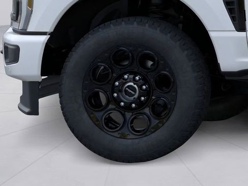 New 2026 Ford F250 Lariat w/ Black Appearance Package image 41